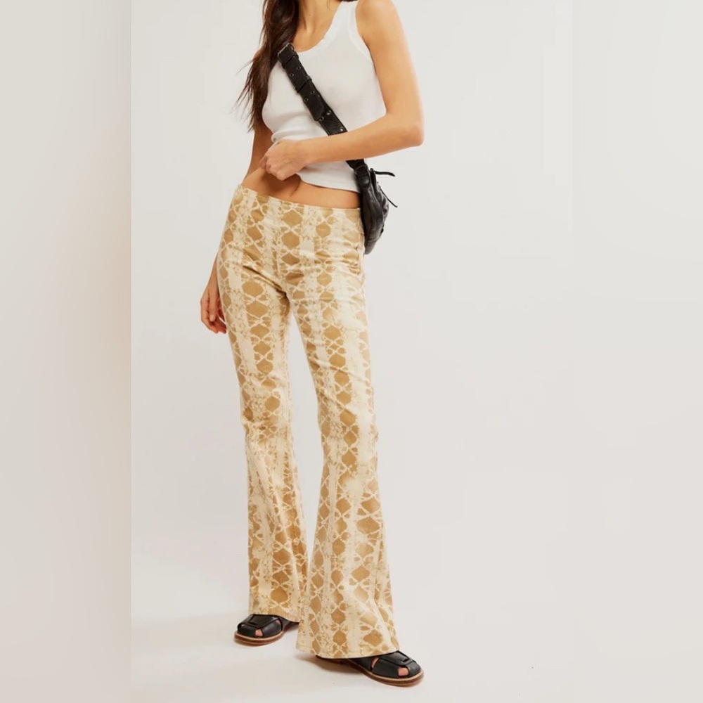 Free People We The Free Penny Print Flare Hem Pants - NWT